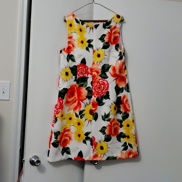 Spring/Summer Dress. - Picture 2 of 4